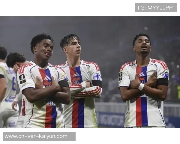 梅斯主场迎战里昂争夺法甲积分榜关键战役双方全力以赴力争胜利